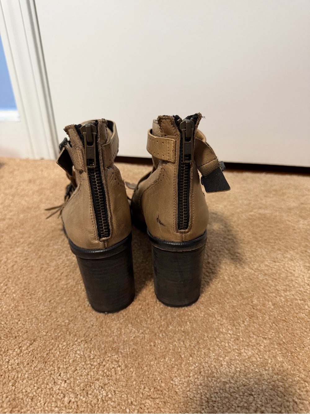 Free People Circle Back Distressed Leather Kiltie Fringe Boot, size EU 38 - Picture 6 of 7